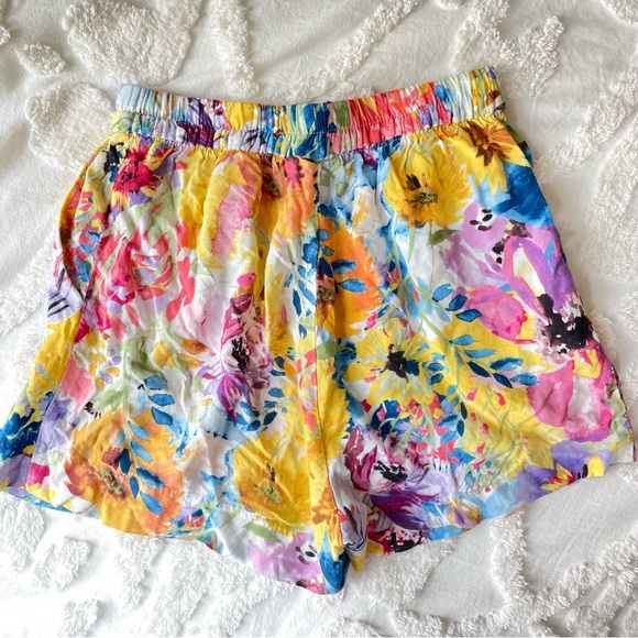 Floral Summer shorts - Picture 4 of 6
